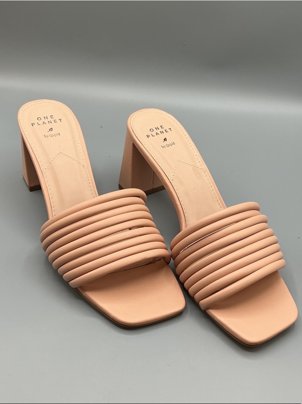 Qupid One Planet Ribbed Light Pink Block Heel Mules, size 9